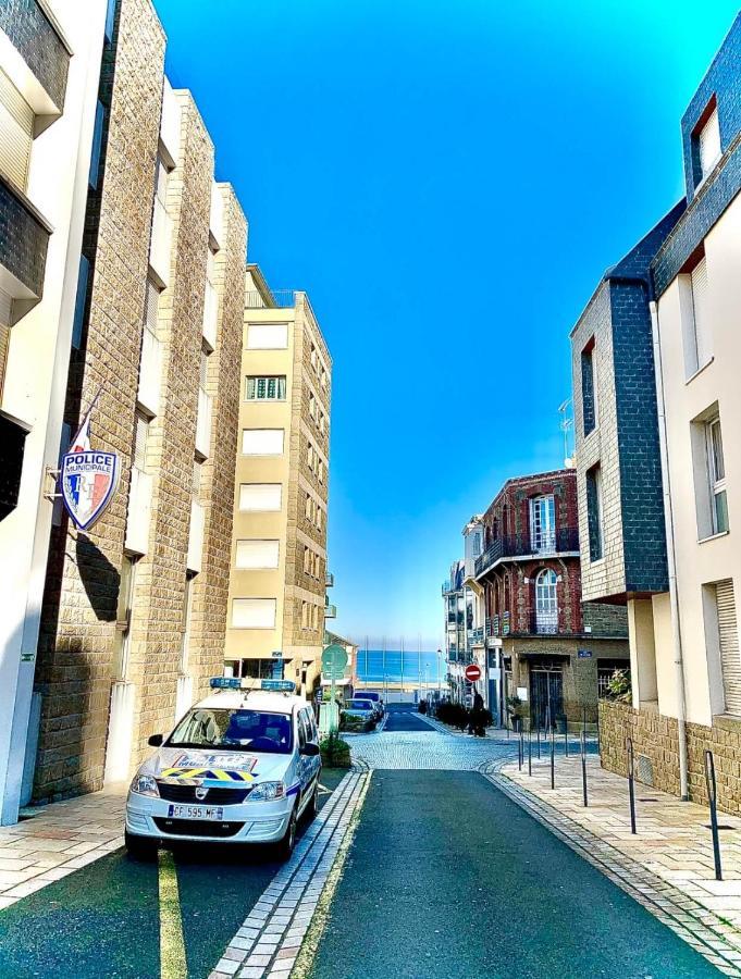 Homard And Fox, Appartement 2 Chambres 100M De La Mer Ντινάρ Εξωτερικό φωτογραφία